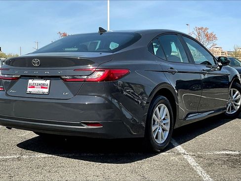 Used 2025 Toyota Camry LE image 12