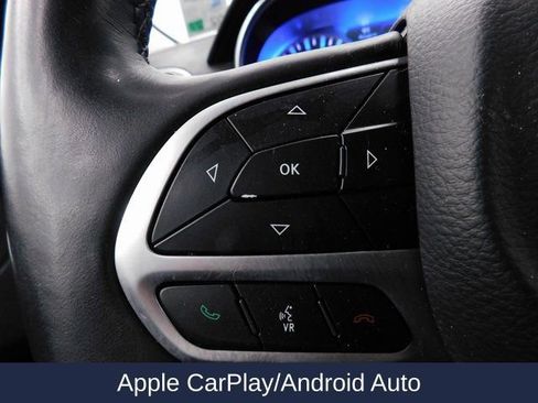 Used 2018 Chrysler 300 Limited image 29