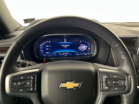 Used 2022 Chevrolet Suburban Premier image 14