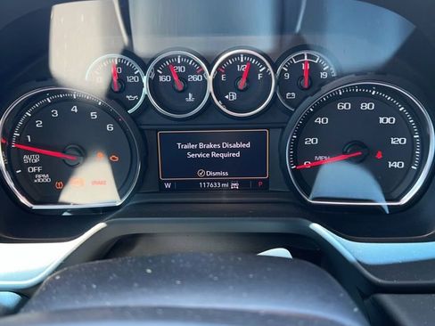 Used 2021 Chevrolet Tahoe Z71 w/ Z71 Signature Package AWD/4WD image 16