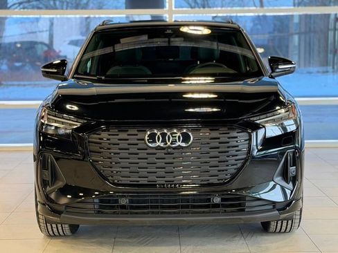 Used 2024 Audi Q4 e-tron Prestige w/ Black Optic Package image 2