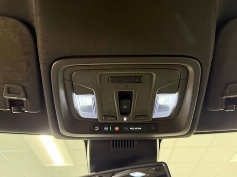 New 2026 GMC Sierra 1500 SLT image 19