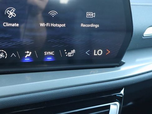 New 2027 Chevrolet Traverse LT w/ Driver Confidence Package AWD/4WD image 14