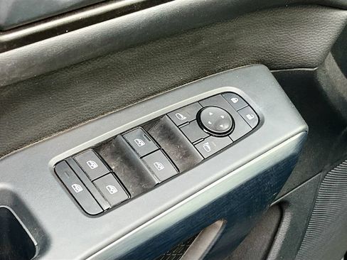 Used 2024 Nissan Pathfinder Rock Creek AWD/4WD image 17