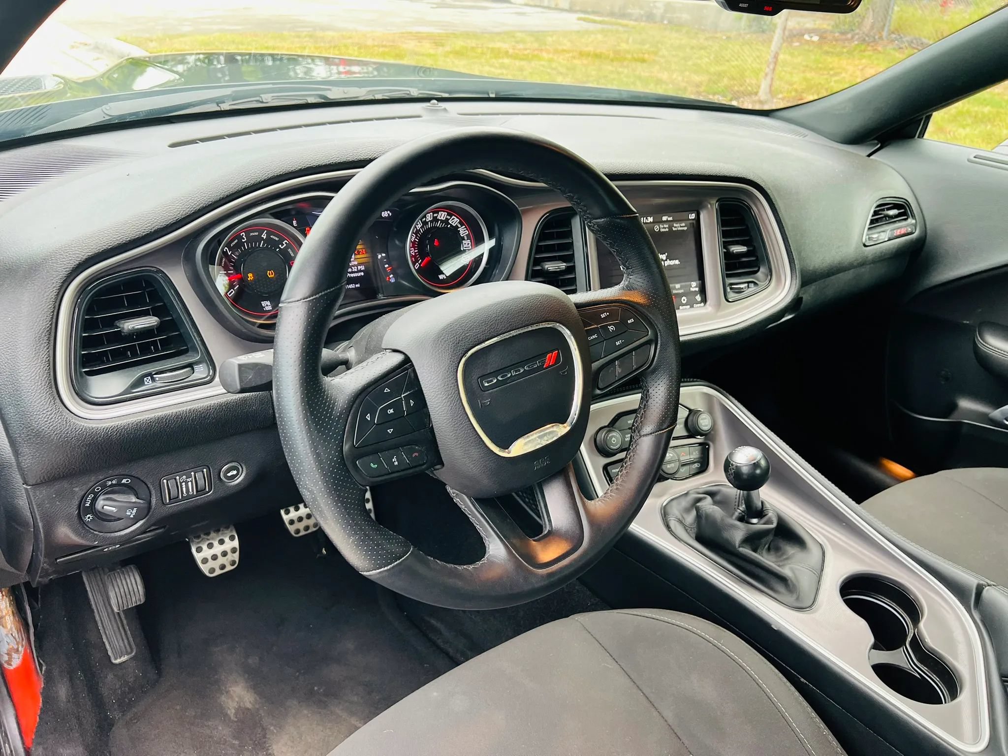 Used 2022 Dodge Challenger R/T Scat Pack RWD image 11