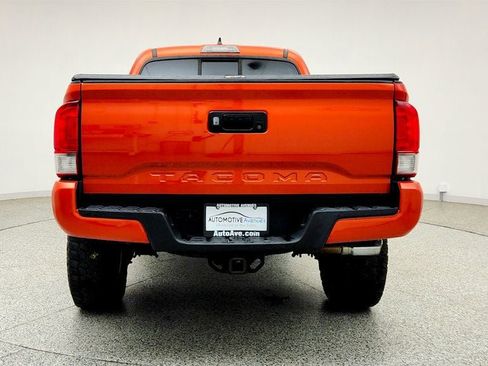 Used 2016 Toyota Tacoma TRD Sport w/ Towing Package AWD/4WD image 6
