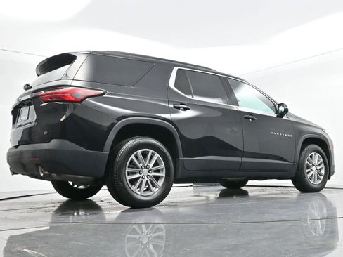 Used 2022 Chevrolet Traverse LT image 49