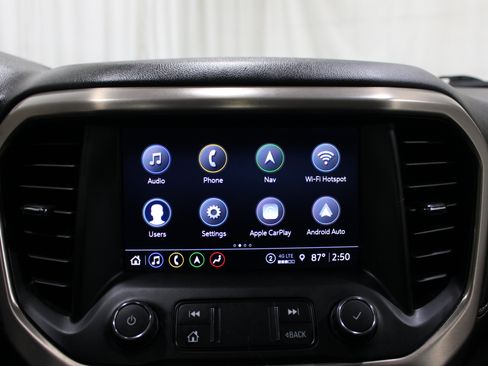 Used 2021 GMC Acadia Denali w/ Denali Ultimate Package AWD/4WD image 16