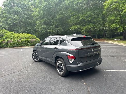 Used 2024 Hyundai Kona SEL FWD image 4
