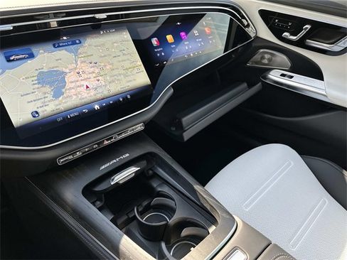 New 2026 Mercedes-Benz E 53 AMG e 4MATIC Sedan image 19