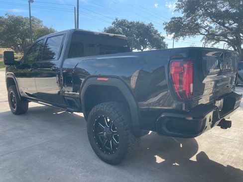 Used 2022 GMC Sierra 2500 AT4 w/ Gooseneck/5TH Wheel Package image 4