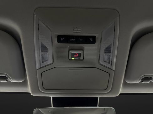 Used 2024 Toyota RAV4 LE image 22