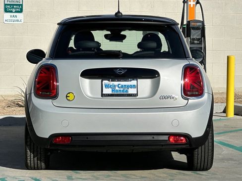 Used 2023 MINI Cooper SE image 8