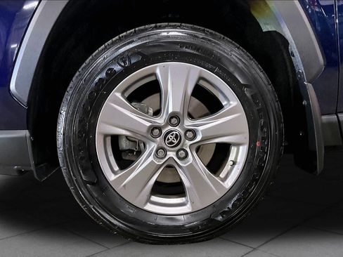 Used 2024 Toyota RAV4 XLE w/ Convenience Package AWD/4WD image 11
