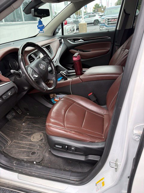 Used 2018 Buick Enclave Avenir w/ Avenir Technology Package AWD/4WD image 6