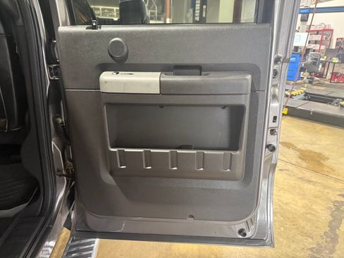 Used 2013 Ford F250 Lariat w/ Lariat Ultimate Pkg AWD/4WD image 38