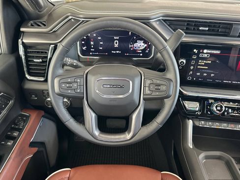New 2026 GMC Sierra 2500 Denali Ultimate w/ LPO, Black Badging Package AWD/4WD image 15