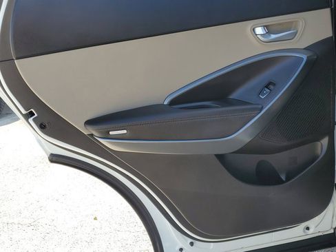 Used 2018 Hyundai Santa Fe Sport image 16