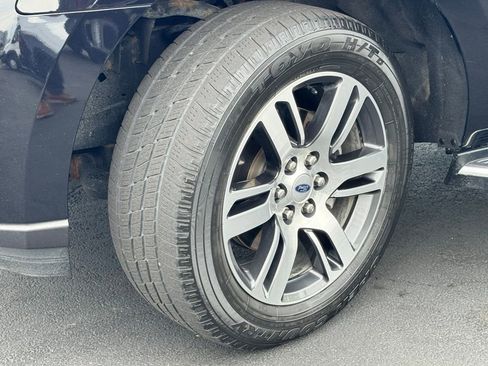 Used 2022 Ford Expedition Max Limited RWD image 9