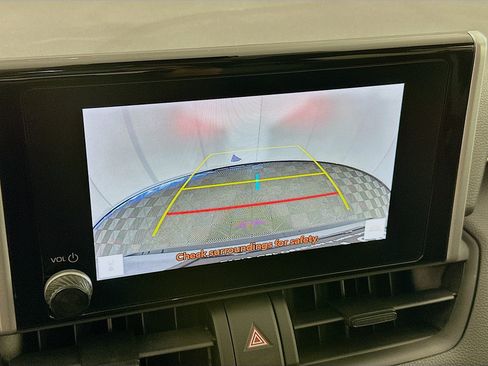 Used 2025 Toyota RAV4 XLE FWD image 22
