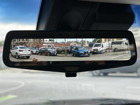 Used 2019 Cadillac Escalade Luxury AWD/4WD image 19