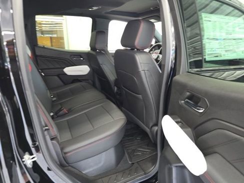 New 2024 GMC Canyon AT4X w/ AT4X AEV Edition AWD/4WD image 15
