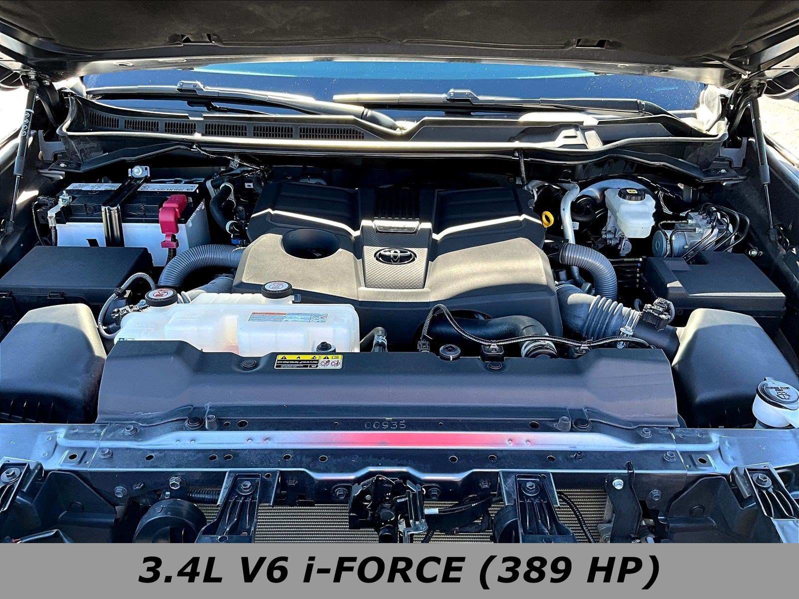 Used 2023 Toyota Tundra SR5 w/ SR5 Convenience Package AWD/4WD image 30