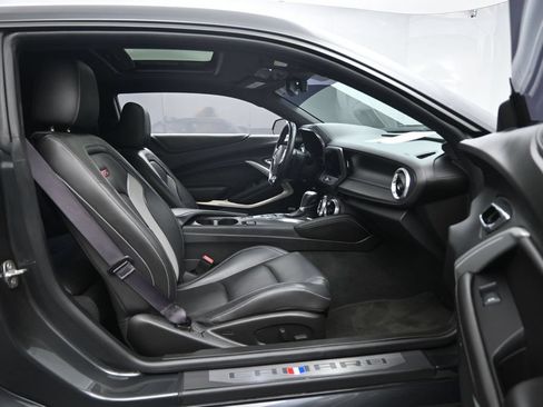 Used 2016 Chevrolet Camaro SS RWD image 28