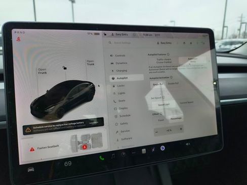 Used 2021 Tesla Model 3 Performance image 19