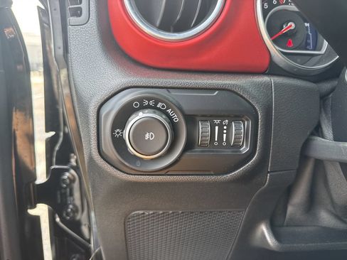 Used 2020 Jeep Wrangler Rubicon AWD/4WD image 19