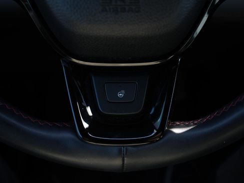 Used 2025 Honda Pilot Black Edition image 26