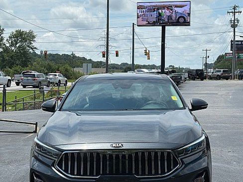 Used 2020 Kia Cadenza Technology FWD image 2