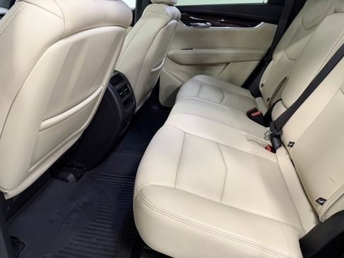 Used 2019 Cadillac XT5 Luxury image 22