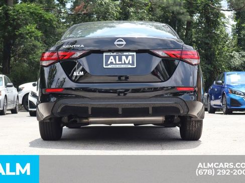 Used 2025 Nissan Sentra S FWD image 7