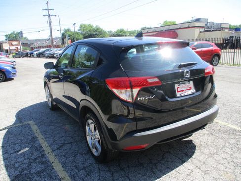 Used 2019 Honda HR-V LX image 2