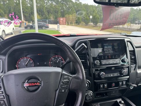 Used 2021 Nissan Titan PRO-4X w/ Pro-4x Convenience Package image 6