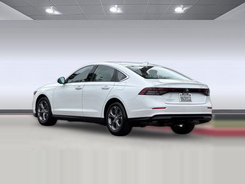 Used 2024 Honda Accord EX image 3