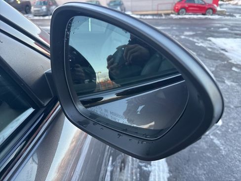 Used 2023 Alfa Romeo Stelvio Ti image 21