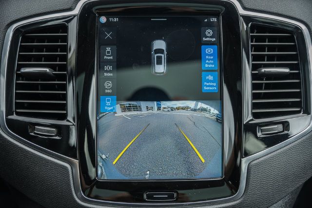 Certified 2023 Volvo XC90 B6 Plus w/ Protection Package Premier AWD/4WD image 44