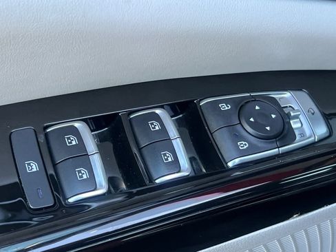 Used 2024 Kia Carnival SX Prestige FWD image 13