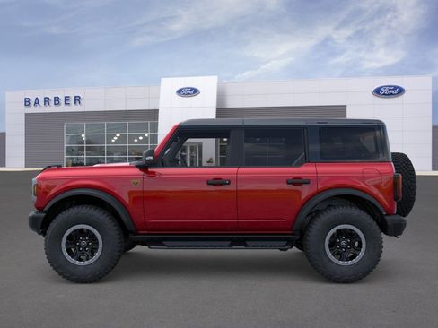New 2025 Ford Bronco Badlands AWD/4WD image 3
