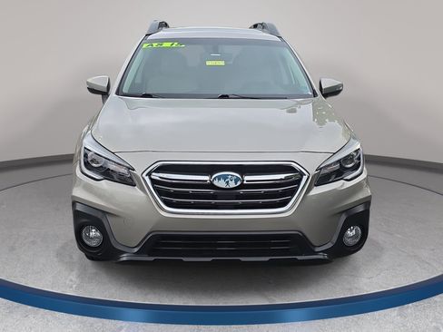 Used 2019 Subaru Outback 2.5i Limited w/ Popular Package #2 AWD/4WD image 2