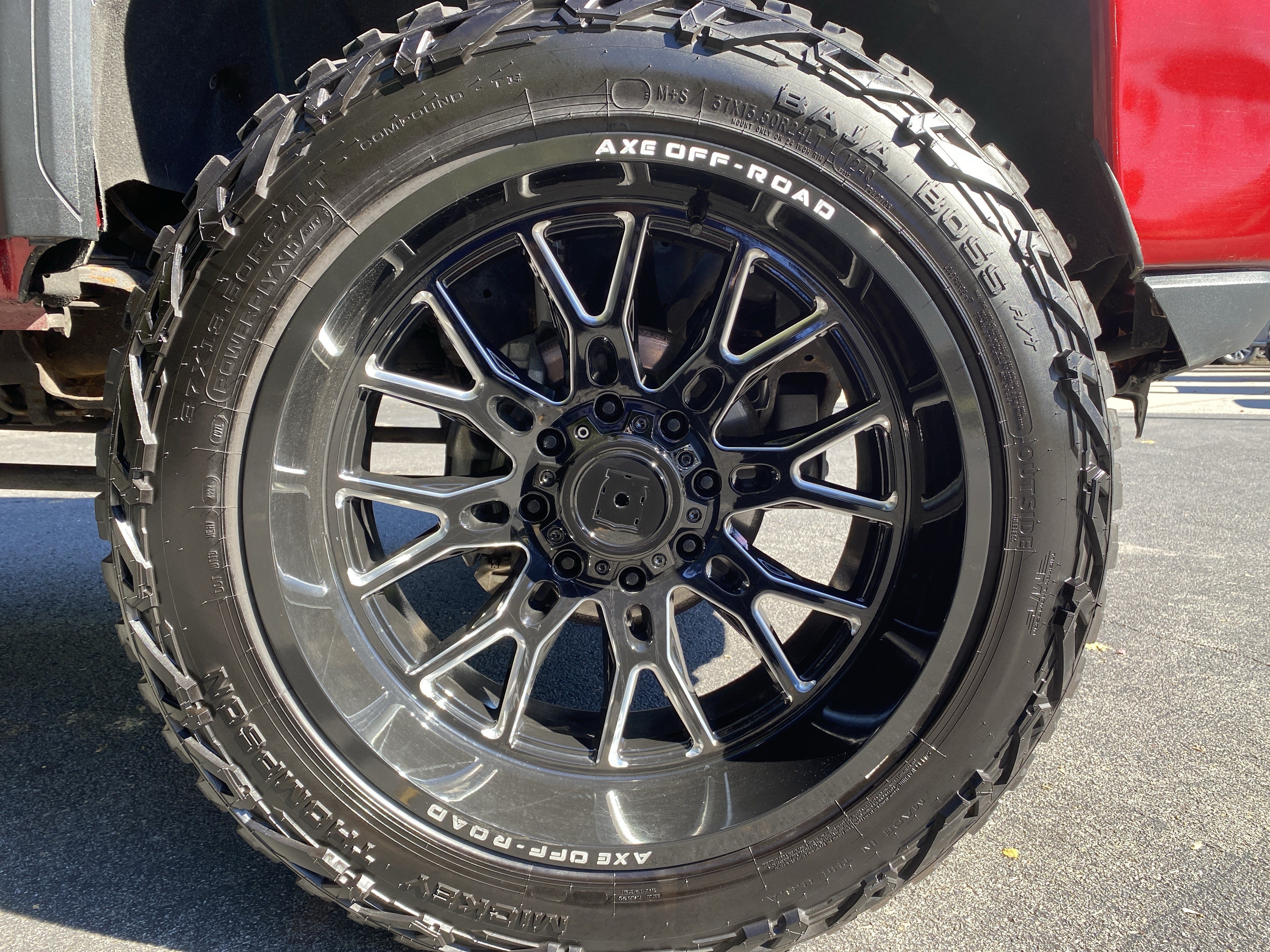 Used 2021 GMC Sierra 2500 AT4 w/ AT4 Premium Plus Package AWD/4WD image 47