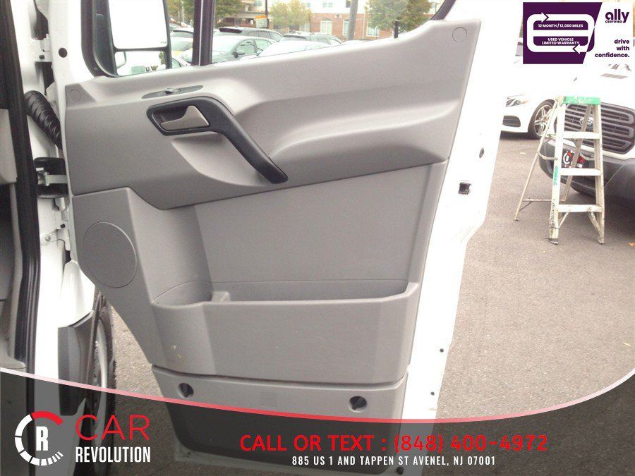 Used 2018 Mercedes-Benz Sprinter 2500 image 29