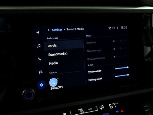 Used 2024 Toyota Sequoia Platinum image 26