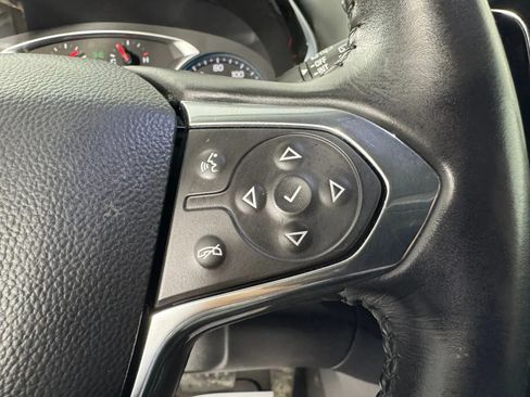 Used 2019 Chevrolet Traverse LT w/ LT Premium Package AWD/4WD image 16