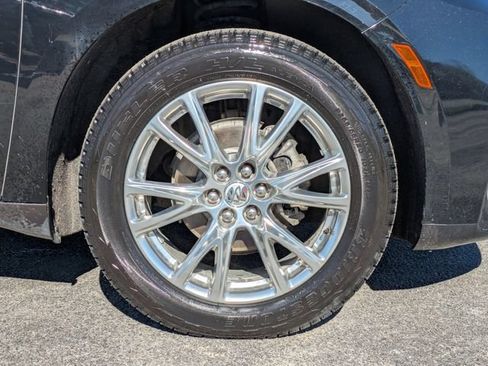 Used 2023 Buick Enclave Essence w/ Experience Buick Package AWD/4WD image 8