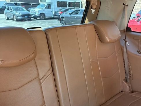 Used 2015 Cadillac Escalade Platinum AWD/4WD image 27