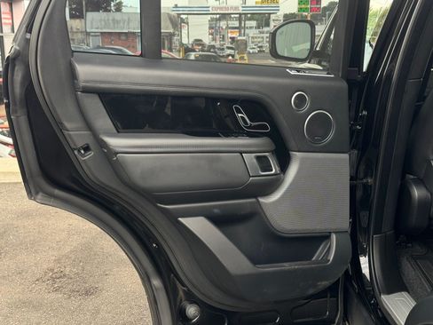 Used 2020 Land Rover Range Rover HSE AWD/4WD image 24