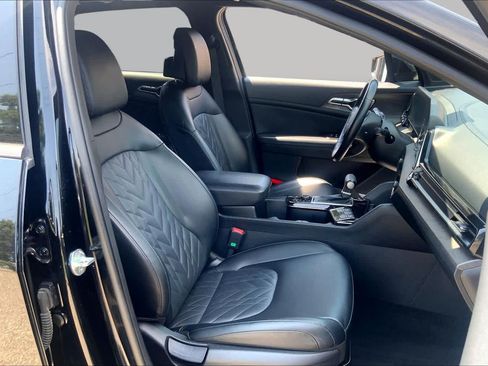 Certified 2023 Kia Sportage X-Line w/ X-Line Premium Package AWD/4WD image 9